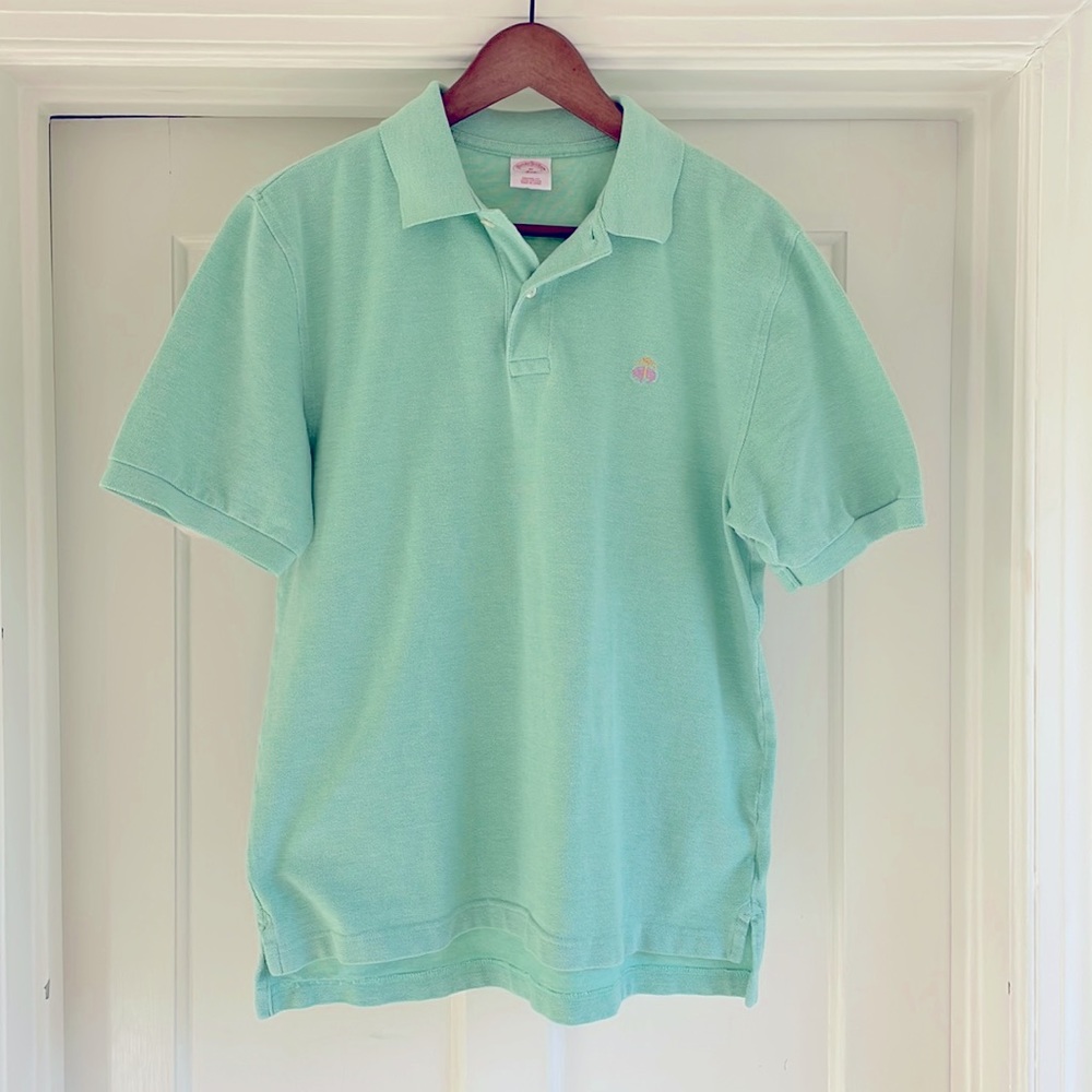 Brooks Brothers 346 Polo Shirt. Pastel Green. Size M